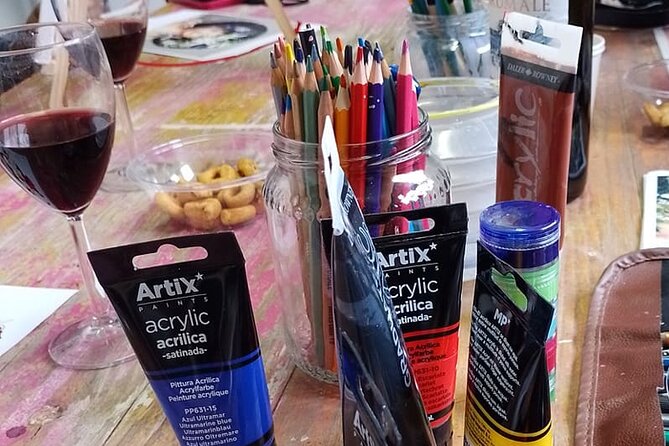 Art worshop with aperitif in Naples - What the Painting Workshop Includes