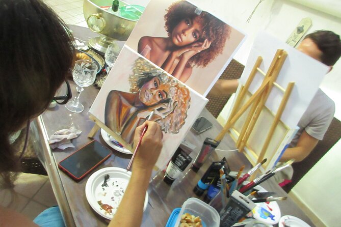 Art worshop with aperitif in Naples - The Atmosphere in the Cozy Café Setting