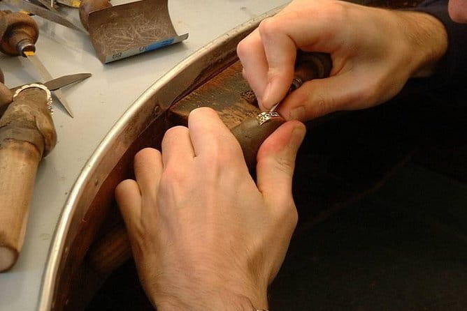 Artisan Workshops: Private Walking Tour in Florence - Starting at Santa Croce: Meeting the Expert Guide in Florence