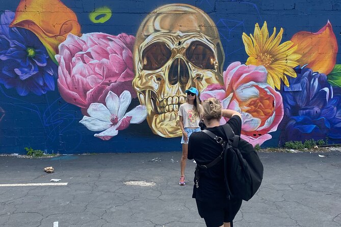 Artist Lead VIP Golf Cart Graffiti Tour - 2-5 ppl - Pacing and Duration: A Quick but In-Depth Experience