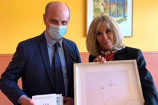 Artistic Immersion: Meet Franck SADOCK in his Studio - Why This Tour Stands Out in Paris’s Artistic Landscape