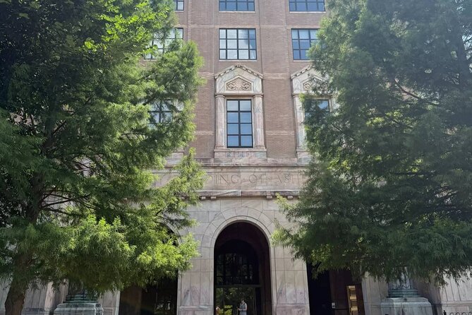 Asheville's Historic Streets: A Self-Guided Walking Tour - Local Businesses and Artisan Markets