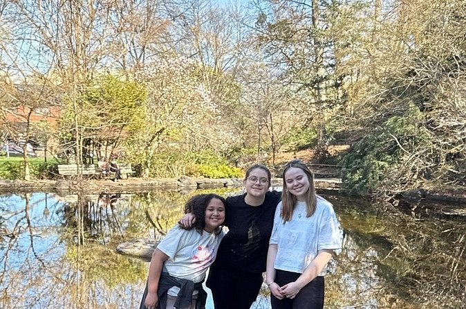 Ashland Scavenger Hunt Interactive Walking Activity - Engaging with Ashland’s Lore and Trivia