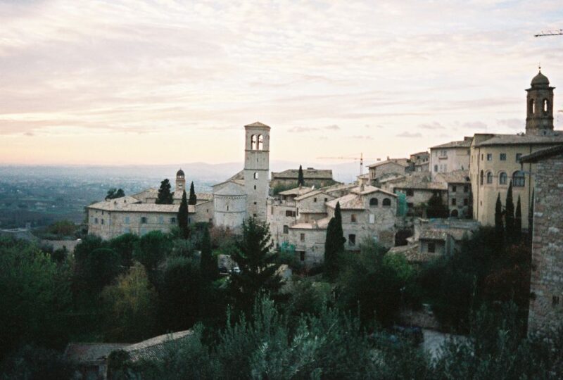 Assisi: 2-Hour Walking Tour - Meet in Front of the Fontana dei Tre Leoni in Assisi