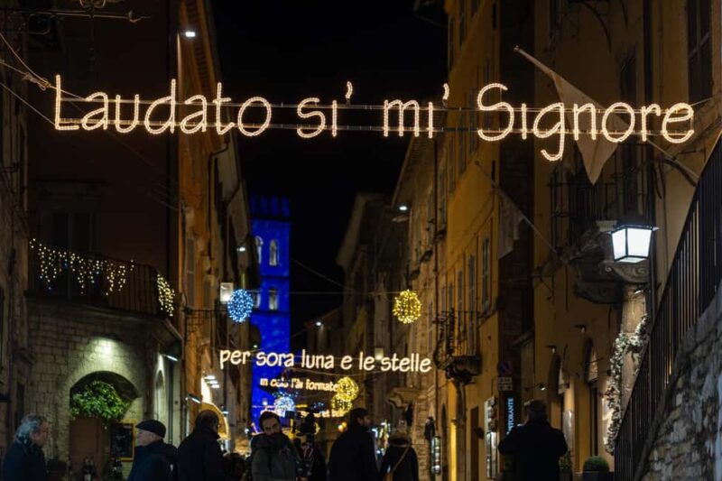 Assisi Christmas Train Tour - The Assisi Christmas Train: A Festive 45-Minute Ride