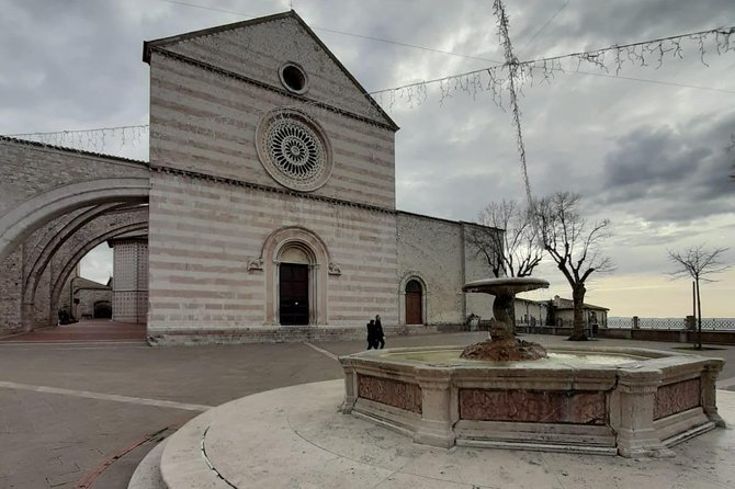 Assisi Private Walking Tour including St. Francis Basilica - Practical Details: Meeting Point and Group Size