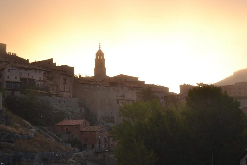 Atardecer de Leyendas en Albarracín Monumental y Casa Museo - Discover Albarracín’s Medieval Charm with Expert Guides