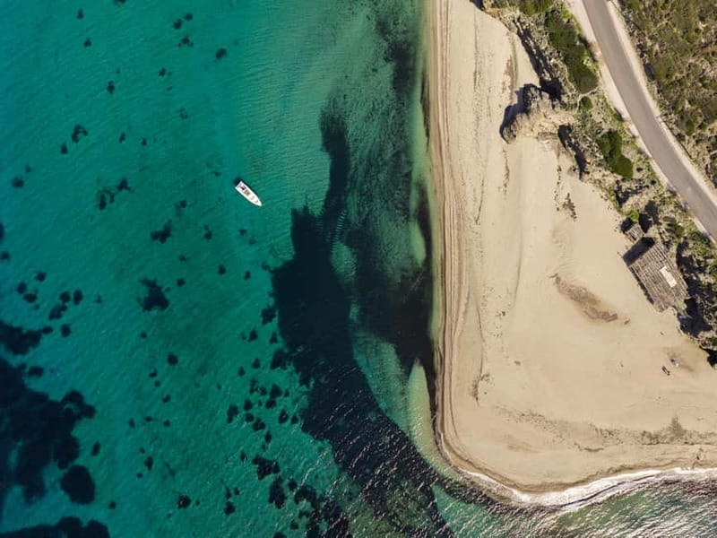 Athenian riviera : Quarter day Private Boat Trip - Enjoying Refreshments and Snacks on Board