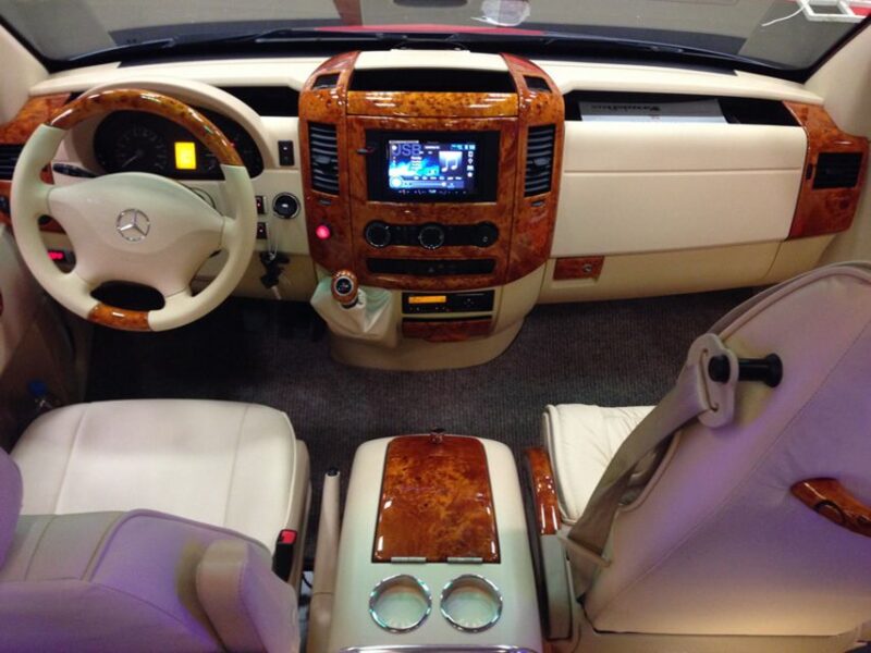 Athens: 2 Days in Meteora with 2 Guided Tours and Hotel Stay - From Athens to Meteora: Seamless Transport and Meeting Details