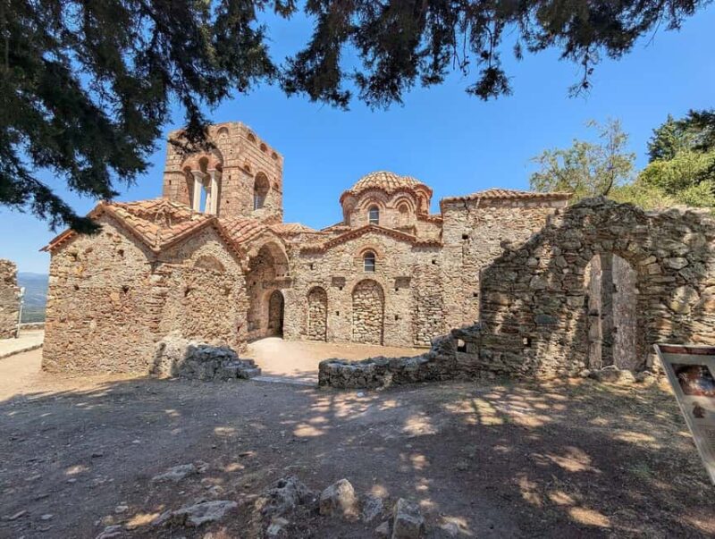 Athens: 3-Day Private Tour of Corinth, Sparta, & Mystras - Discovering Ancient Corinth and Its Roman Legacy