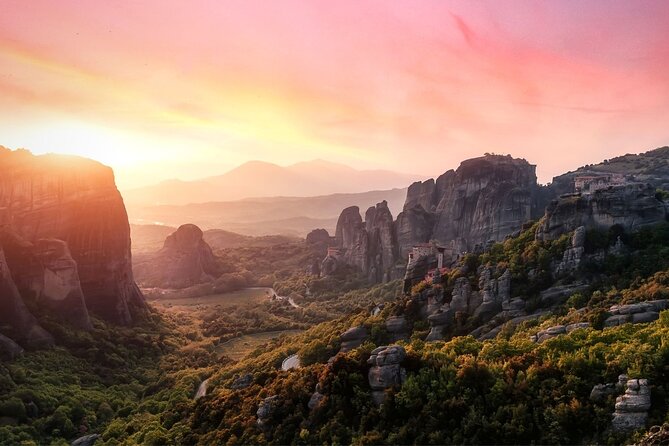 Athens: 3-Day Trip to Meteora with Guided Tours, Museum & Hotel - Hotel Accommodation and Dining Options