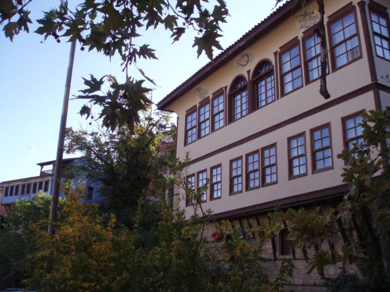 Athens: 5 Days in Delphi, Meteora, Thessaloniki & Macedonia - Exploring Delphi: The Oracle and Ancient Ruins