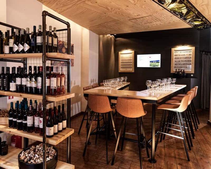 Athens: Acropolis Wine Tasting with Cheese and Olives - Athens: Acropolis Wine Tasting with Cheese and Olives - An Engaging Greek Wine Experience