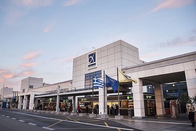 Athens AirPort To Athens Hotels Luxury Private Transfer Service - Why This Transfer Service Appeals to First-Time Visitors
