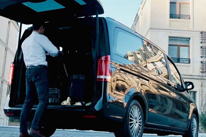 Athens Airport to Athens Hotels Private Arrival Transfer - Duration and Traffic Considerations