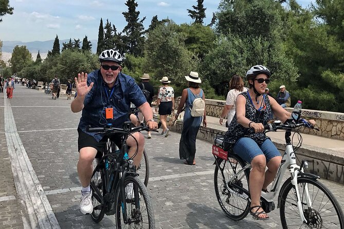 Athens by E-Bike: Monuments, Food & Transfers (Cruise Tour) - Starting Point at Akti Miaouli in Piraeus