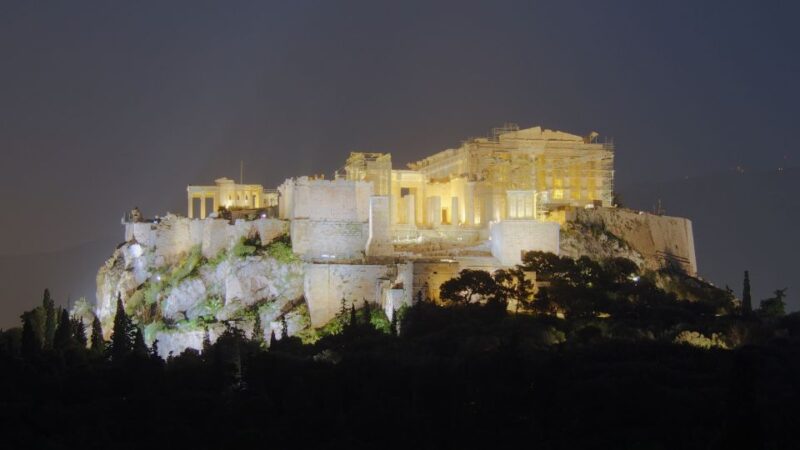 Athens by Night: Small-Group Walking Tour | Dinner Included - Dinner in a Traditional Greek Taverna