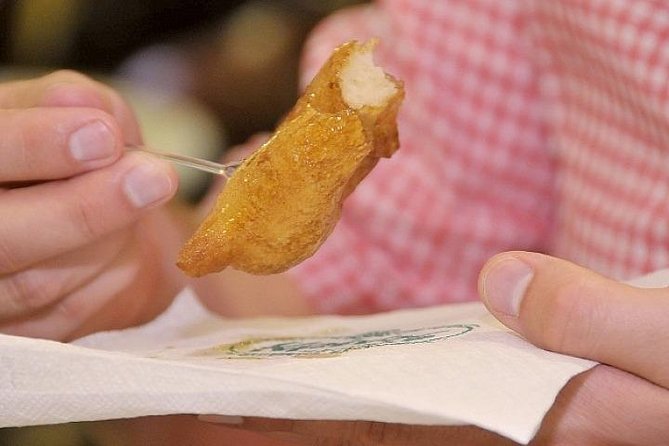 Athens by night. Small walking and musical show. - Greek Cuisine and Vegetarian or Halal Options