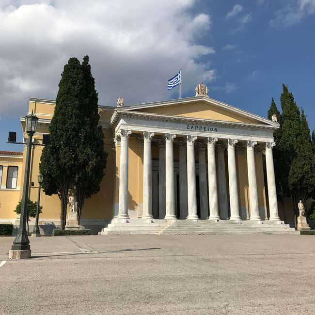 Athens: City Tour with Local Licensed Guide, Local Expert - Admiring the Temple of Olympian Zeus and Hadrians Arch