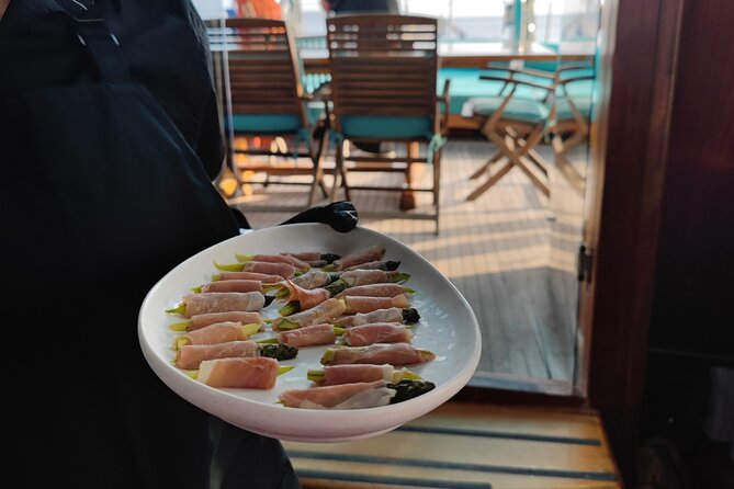 Athens cruise: Agistri, Moni/Metopi, Aegina with lunch & drinks - Departure from Zea Marina in Piraeus