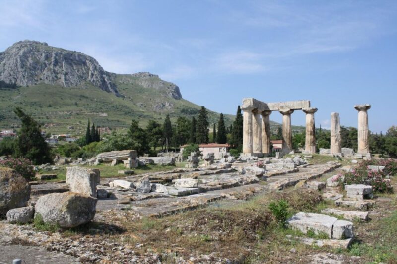 Athens: Day-Trip to Ancient Corinth, Hera Temple & Blue Lake - Crossing the Corinth Canal and Starting the Journey
