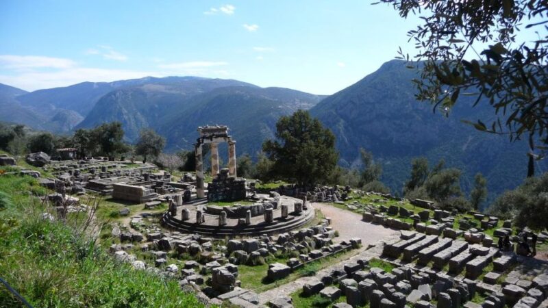 Athens : Delphi - Meteora - Thermopulae 2 day tour ! - Practical Details and What to Bring