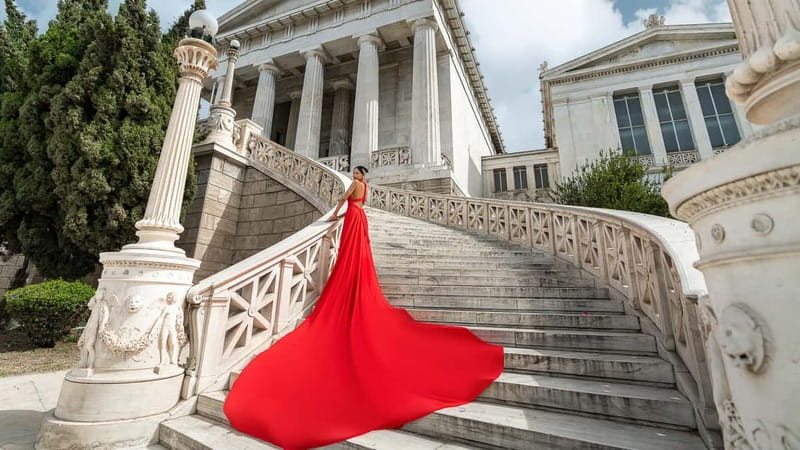 Athens: Flying Dress Photo © Photoshoot "Express package" - Professional Photography and Photo Delivery Timeline