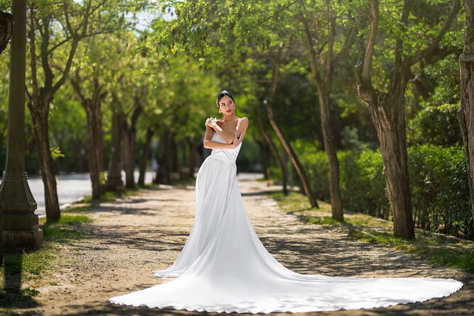 Athens: Flying Dress Photoshoot "Express Package" - What’s Included and What’s Not