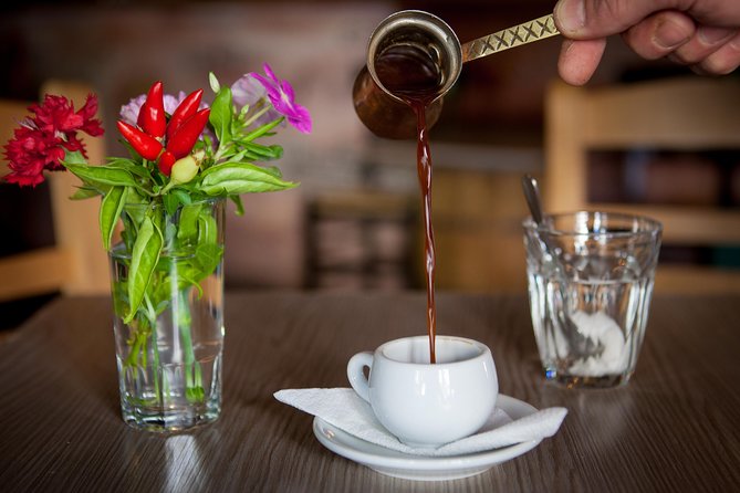 Athens Food and City Private Walking Tour - Logistics and Group Size: Convenience and Intimacy