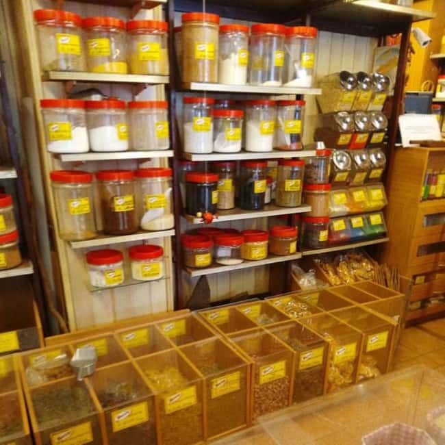 Athens: Food Tour with Tastings & visit to Varvakios market - Exploring the Flavors of the Varvakios Central Market