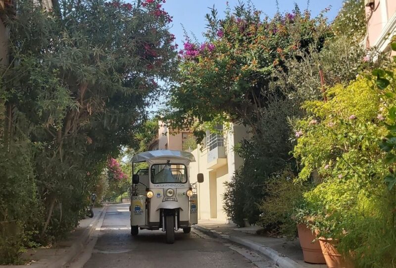Athens from Piraeus: Private E-Tuk Tuk Half-Day Tour - Exploring Athens City Center and Its Architectural Marvels
