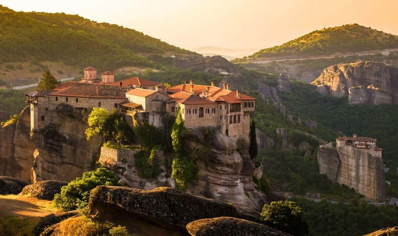 Athens: Full-Day Meteora Tour with Local Guide & Greek Lunch - Kalambaka: The Town at the Foot of Meteora