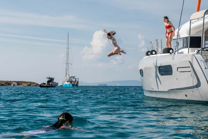 Athens: Half-Day Morning Catamaran Cruise with Meal & Drinks - Why This Tour Is a Great Choice for Athens Visitors