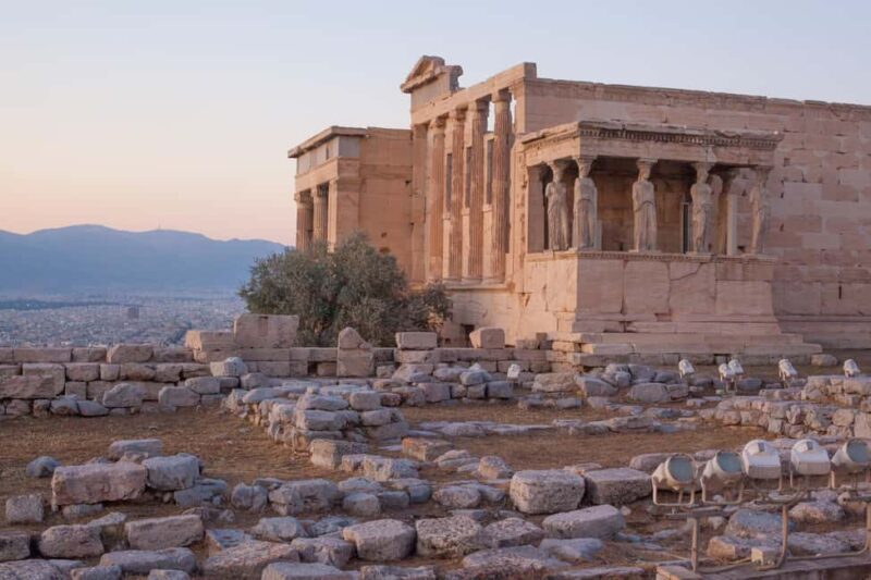Athens Highlights: Acropolis, Parthenon & Museum - The Guide’s Approach and Narration Style