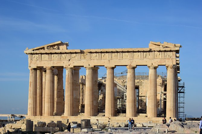 Athens Highlights Half Day Private Tour - Visiting the Acropolis: The Heart of Athens