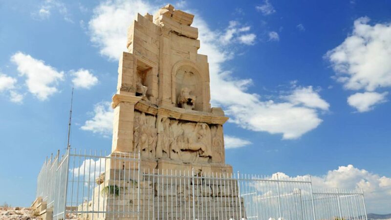 Athens Hills: Private Mythology Treasure Hunt w Food Stops - Discovering Athens’ Top Views and Landmarks