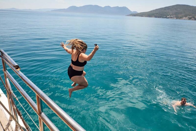 Athens: Hop-On Hop-Off Bus & Saronic Islands Cruise - Aegina: The Thriving Island with Pistachios and Ruins