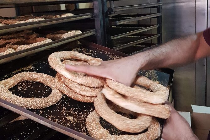 Athens Kids and Families Food Tasting Tour - The Role of the Guide in Enhancing the Experience