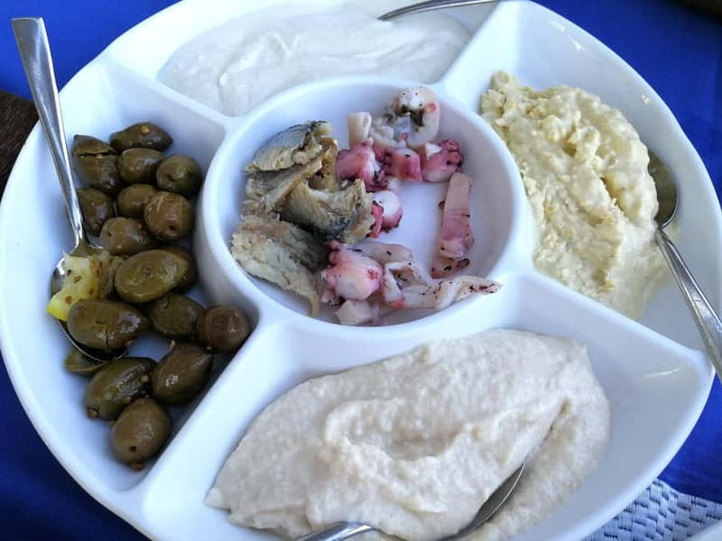 Athens: Koukaki Food Tour with Greek Breakfast and - Discovering the Charm of Koukaki’s Mezedopoleio