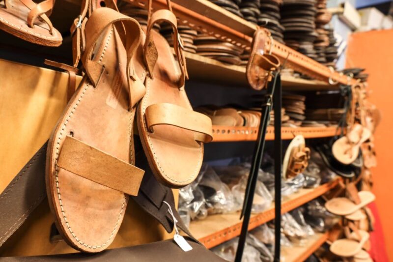 Athens: Local Markets with Artisanal Crafts Walking Tour - Key Points