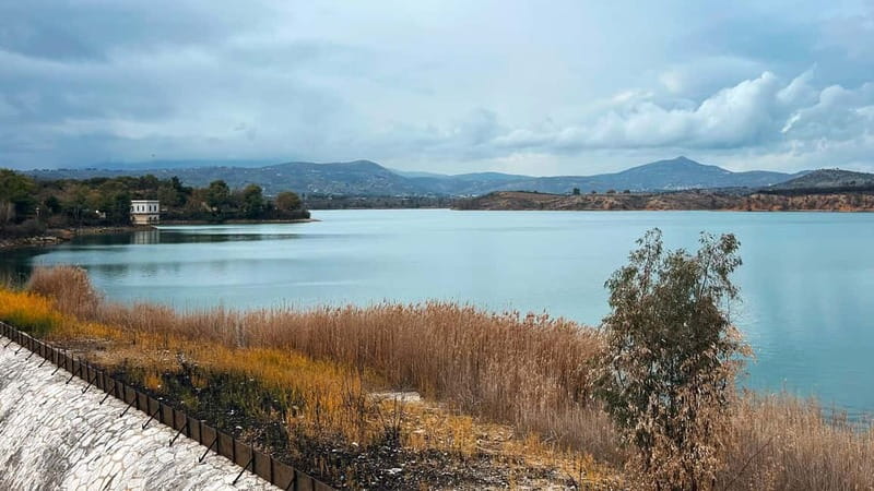 Athens: Marathon Lake, Museum, and Shinias Beach Day Trip - Discovering the Marathon Run Museum