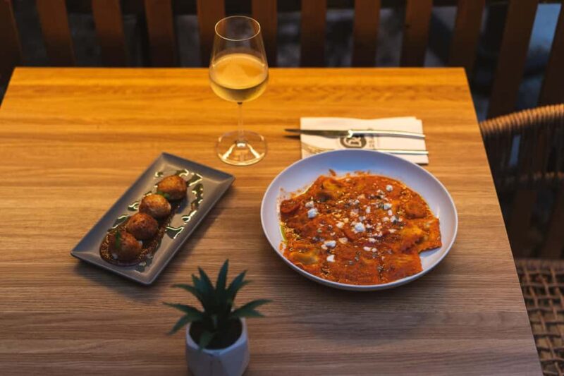 Athens: Mediterranean Food & Cocktails at Stylish Barbaro - What’s Included in the Price: Drinks, Seating, and Tips