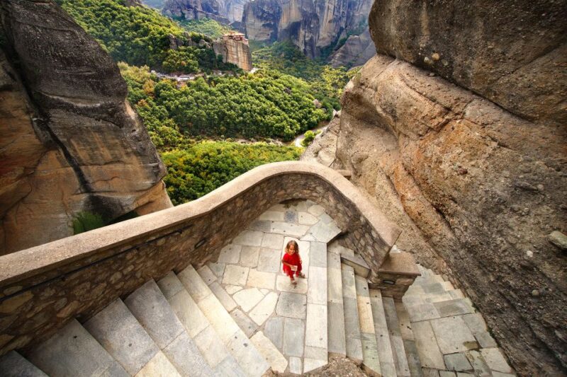 Athens: Meteora 2-Day Trip with Hotel, Sunset & Morning tour - Choosing Between a Morning Hike or a Mini-Bus Tour