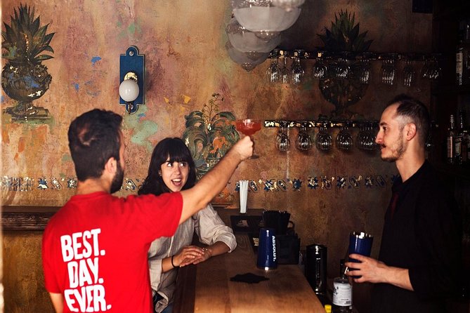 Athens Moonlight Waling Tour with Drinks and Meze Dishes - Participating in Local Drinking Traditions at Agia Irini Church