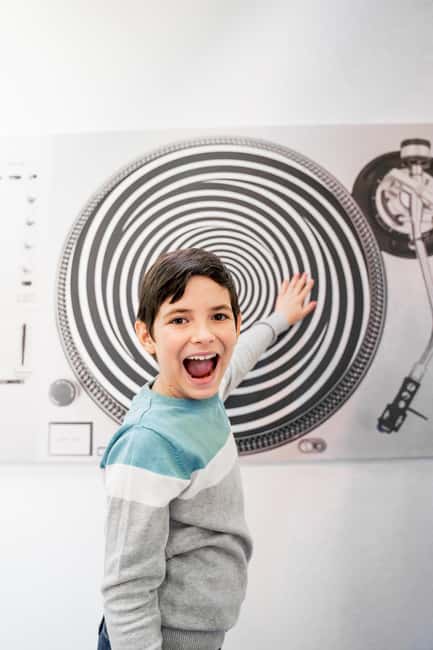 Athens: Museum of Illusions Admission Ticket - Exploring the 60 Visual and Interactive Illusions