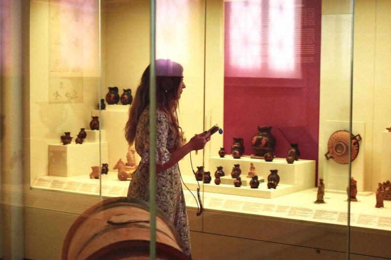 Athens: National Archaeological Museum Ticket & Audio Guide - The Storytelling Style of the Audio Guide