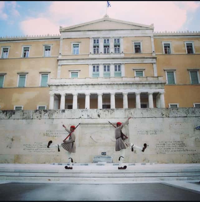 Athens: Plaka Walking Tour with Chinese-Speaking Guide - Iconic Landmarks: Roman Agora and Tower of the Winds