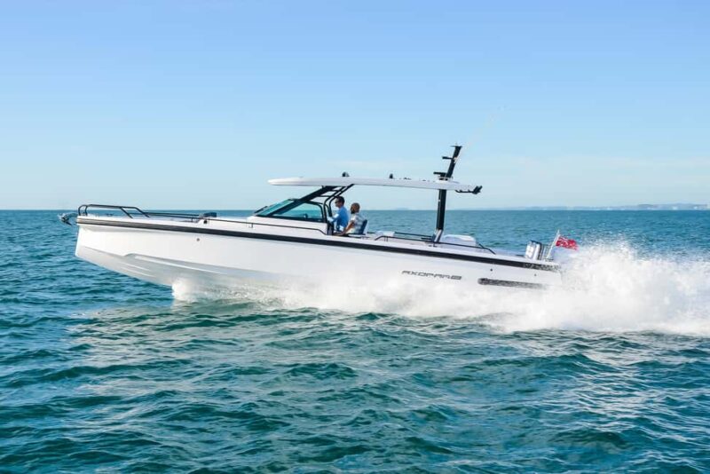 Athens: Private Boat Trip to Poros & Hydra with Swimming - Cruising Along the Greek Coastline