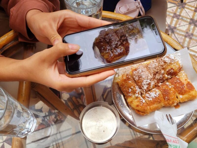 Athens: Private Urban Treasure Hunt with Food Stops - Detailed Stops and Their Significance