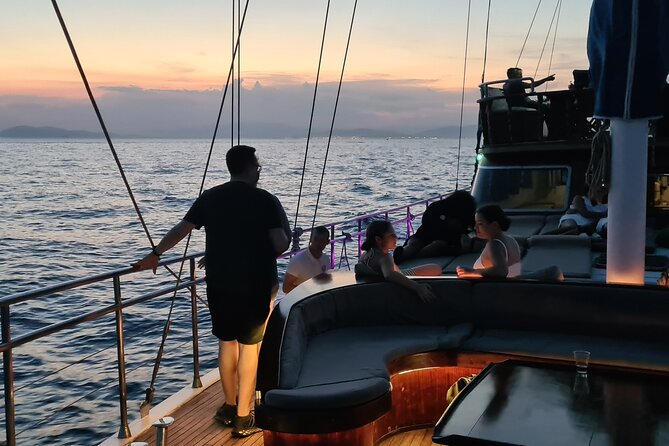 Athens Riviera Sunset Cruise with Snacks and Drinks Included - Drinks, Snacks, and the Onboard Atmosphere